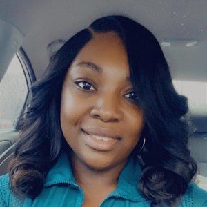 Meet your Posher, Whitney